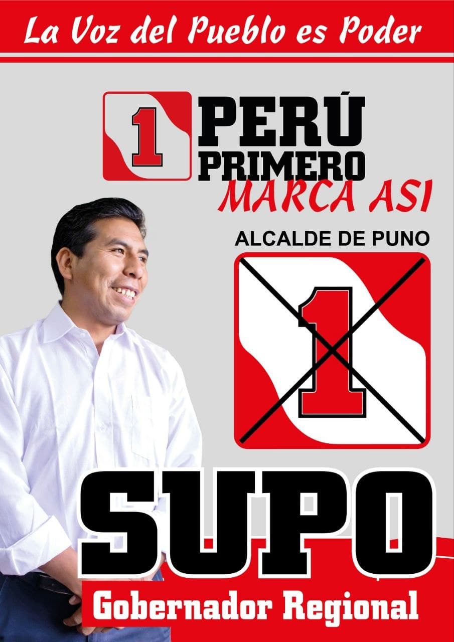 Hugo Supo dialogando con ciudadanos en Puno
